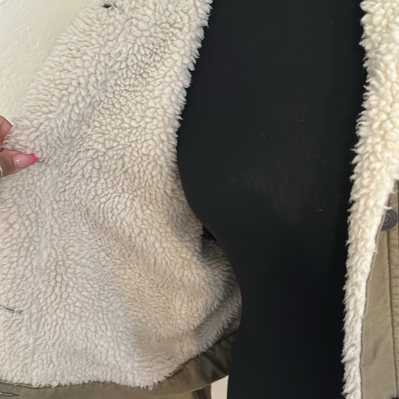 A&F Green Sherpa Bomber Jacket - Picture 4 of 17